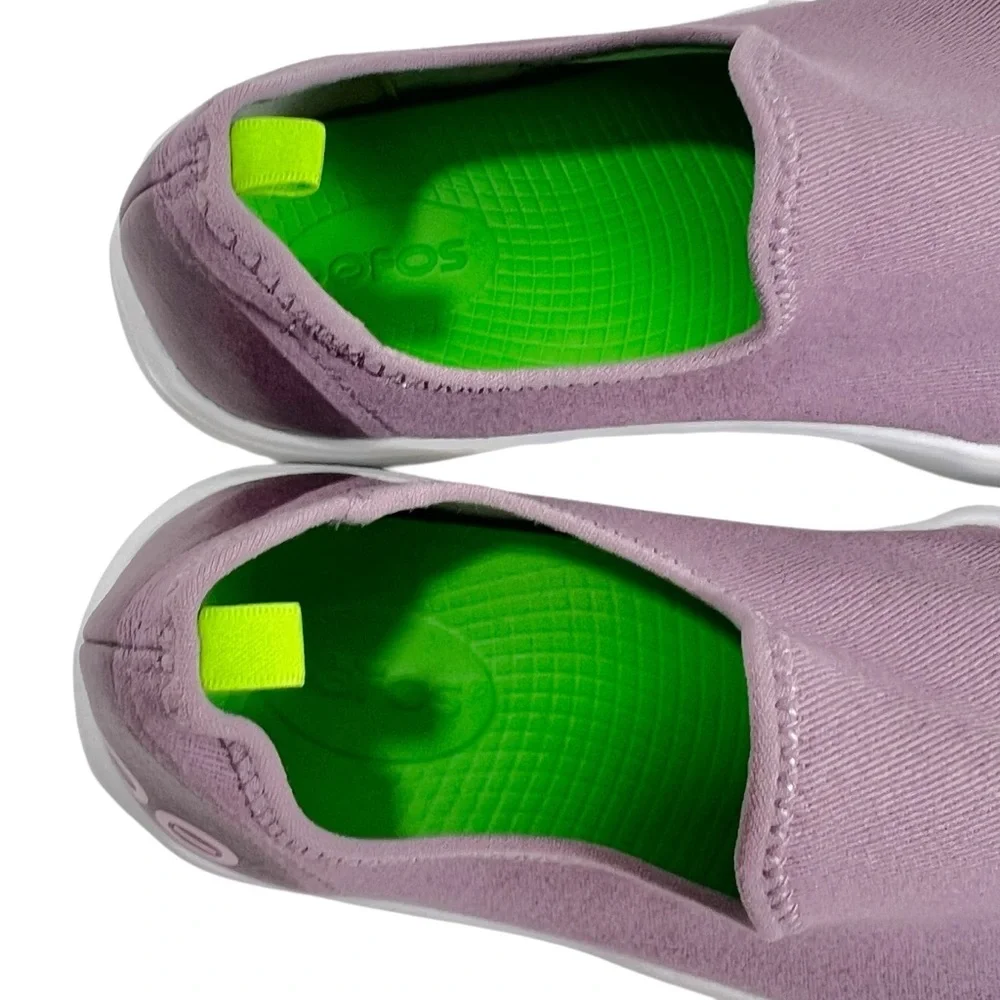 OOFOS OOmg eeZee Low Shoe in Mauve